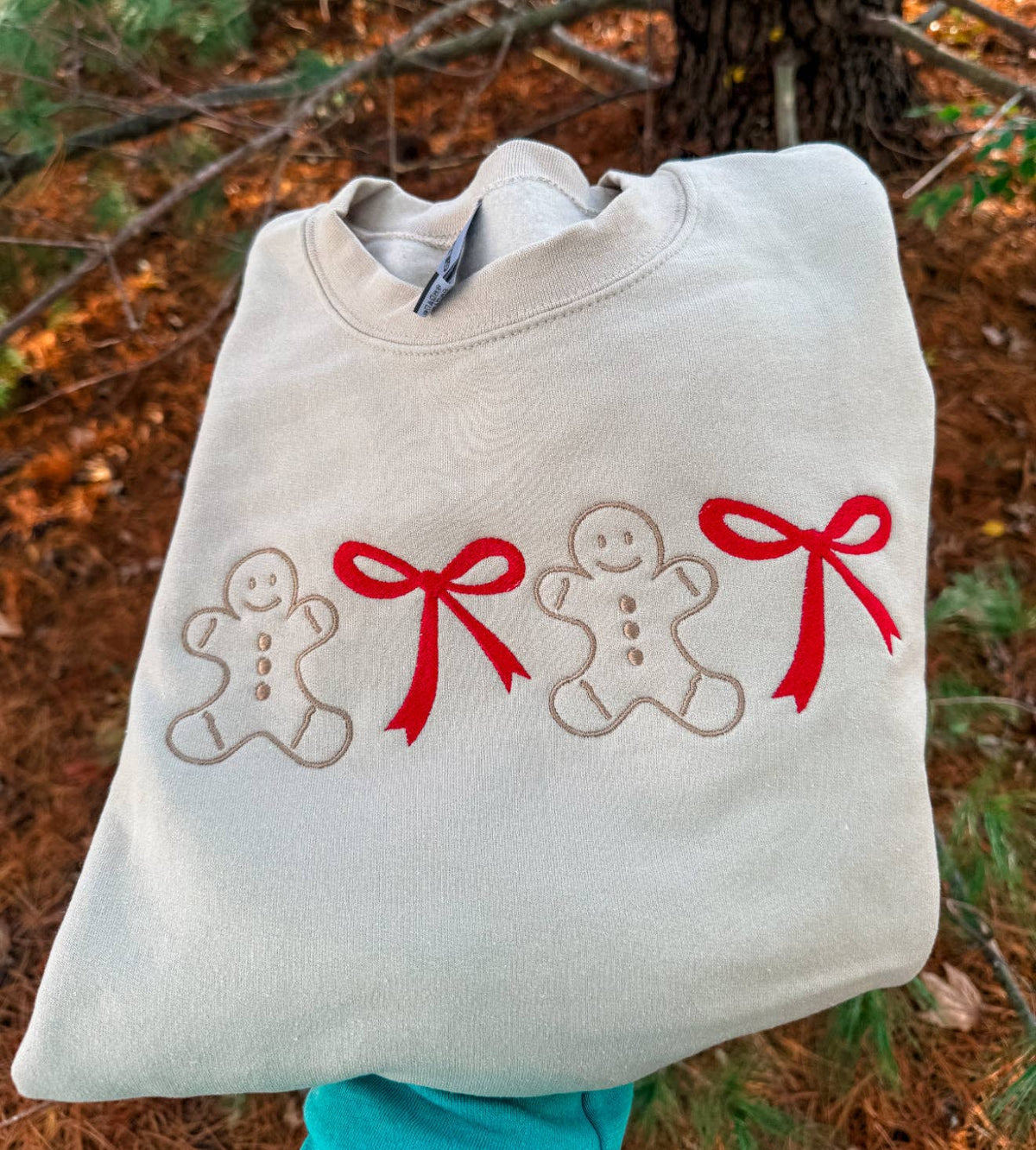 Gingerbread Bow Embroidered Sweatshirt | S-3X